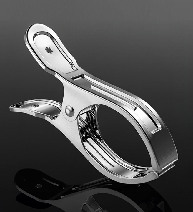 Extra large stainless steel towel clips with non-slip mat – Veltrix
