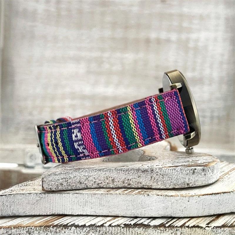 Watch with multicoloured rainbow pattern & braided strap – Elyvra