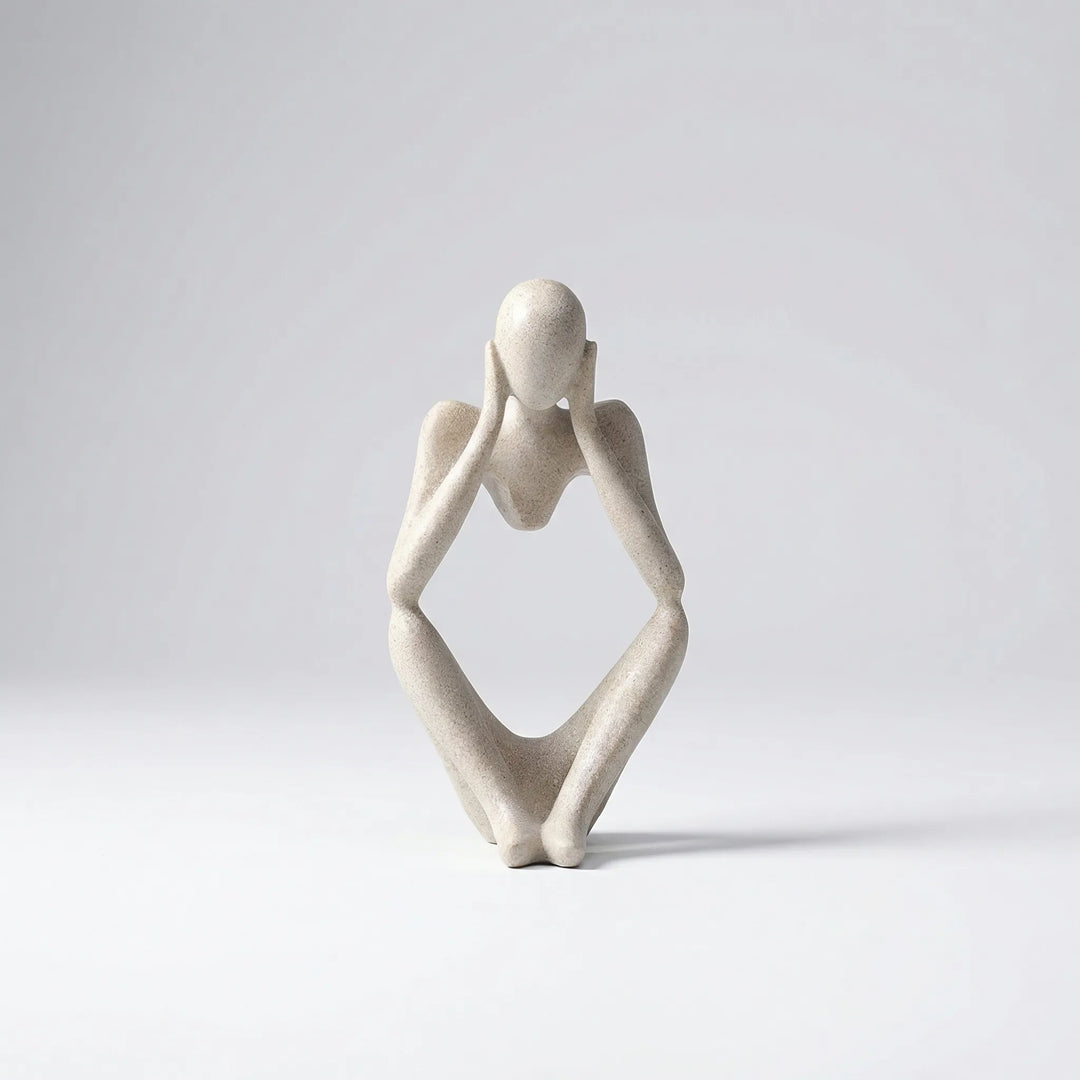 Abstracte Figuursculptuur In Minimalistische Stijl - Thinkora