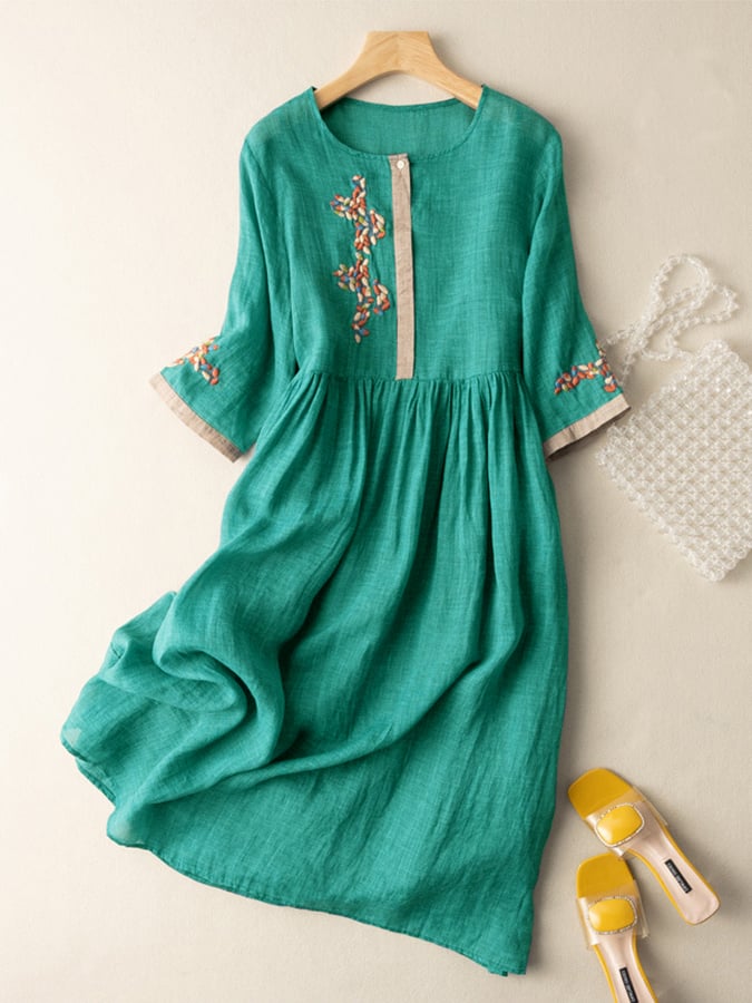 Besticktes Kleid Im Ethno-Stil - Thalea