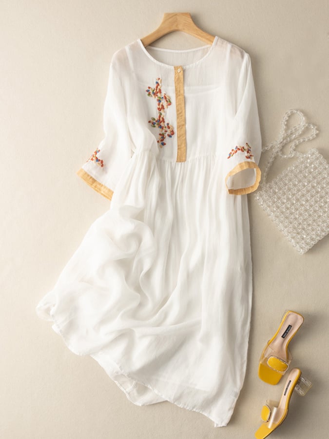Besticktes Kleid Im Ethno-Stil - Thalea