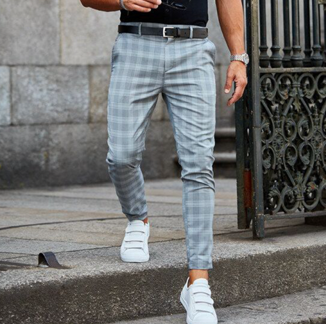 Close-Fitting Trousers With A Classic Check Design - Marlon