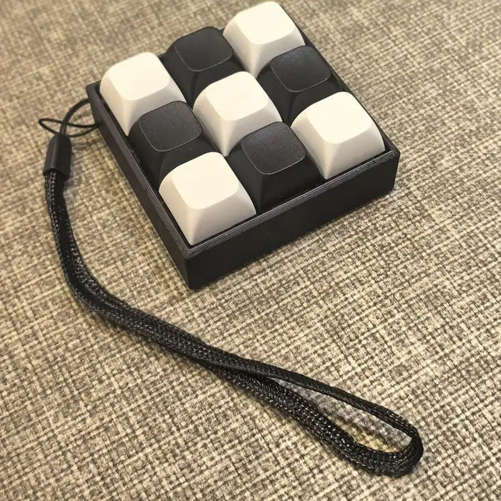 Compact Button Clicker Keychain - Fidgix