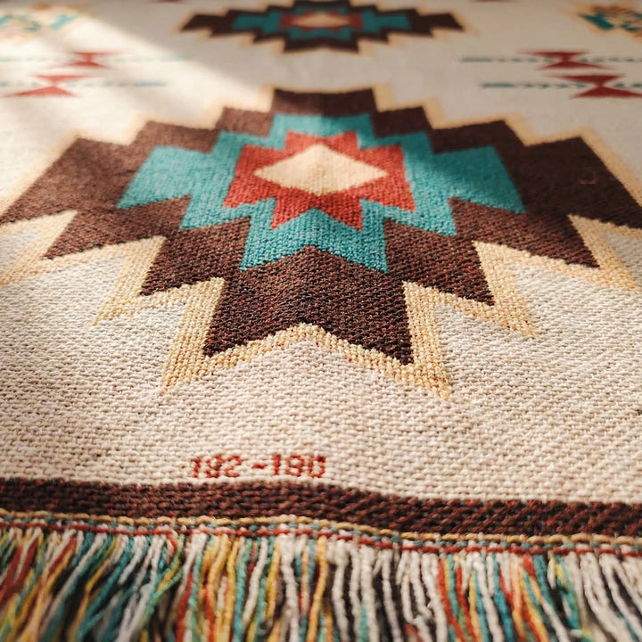 Geometric Boho Woven Throw Blanket - Azteква