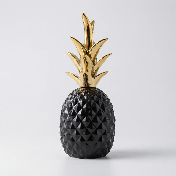 Gouden Ananasfiguur In Noordse Stijl - Pinnaglow