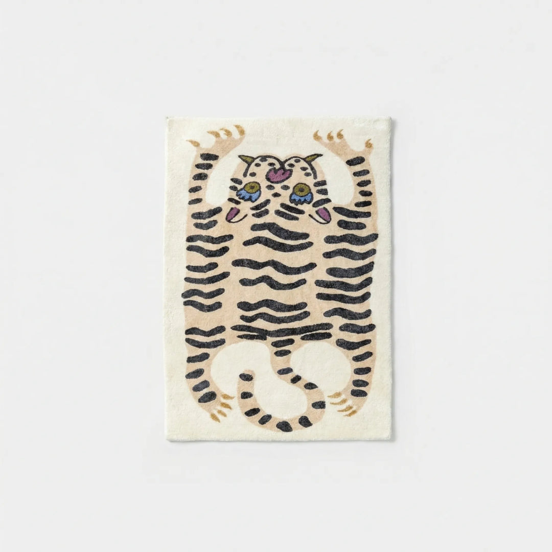 Graphic Animal Area Rug - TigraLoom