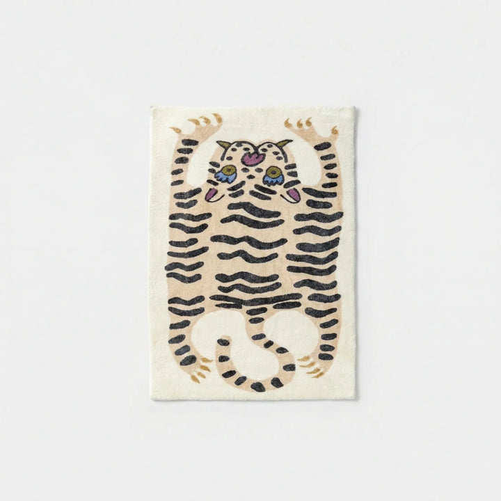 Graphic Animal Area Rug - TigraLoom