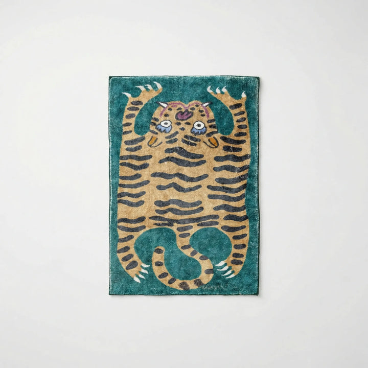 Graphic Animal Area Rug - TigraLoom