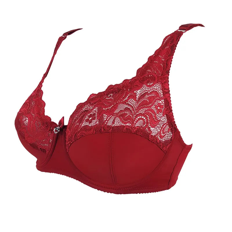 Roter Spitzen-BH, Damenunterwäsche, verstellbare Träger, elegantes Design, sinnlich.