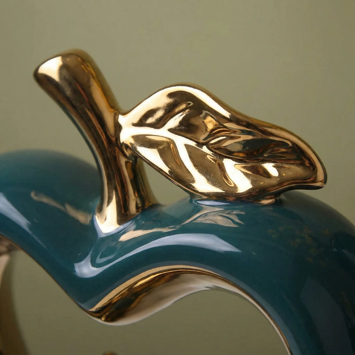 Holle Keramische Appelsculptuur Met Gouden Accenten - Ceramolux