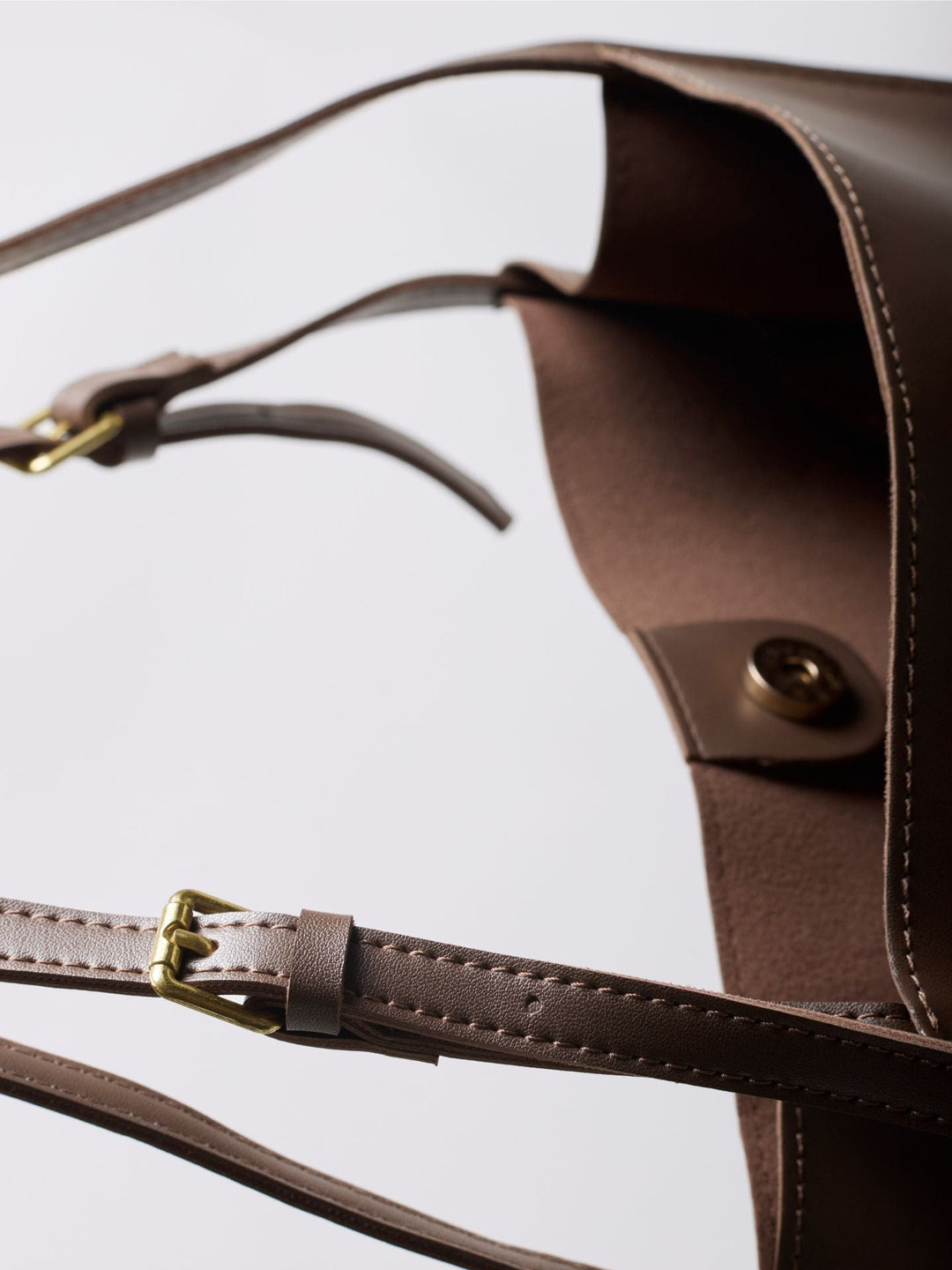Minimalist Structured Shoulder Bag - Cadrila