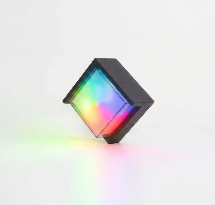 Modern Geometric Outdoor Wall Light - Vantus