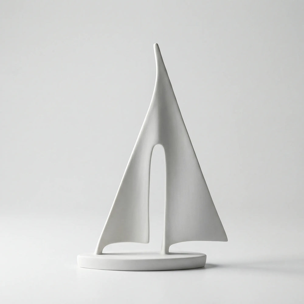 Moderne Zeilbootsculptuur In Minimalistische Stijl - Mareviso