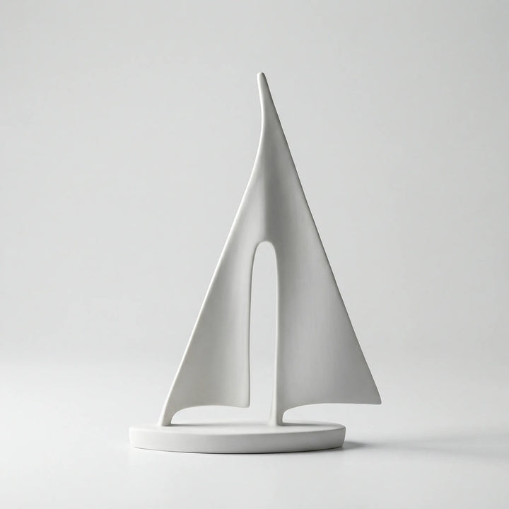 Moderne Zeilbootsculptuur In Minimalistische Stijl - Mareviso