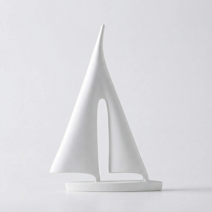 Moderne Zeilbootsculptuur In Minimalistische Stijl - Mareviso