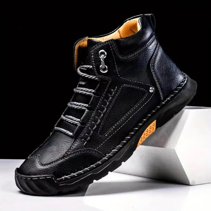 Outdoor-Inspirierter Gehschuh - Filip