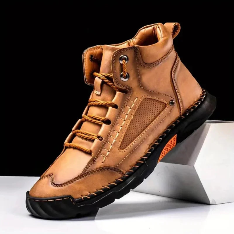 Outdoor-Inspirierter Gehschuh - Filip