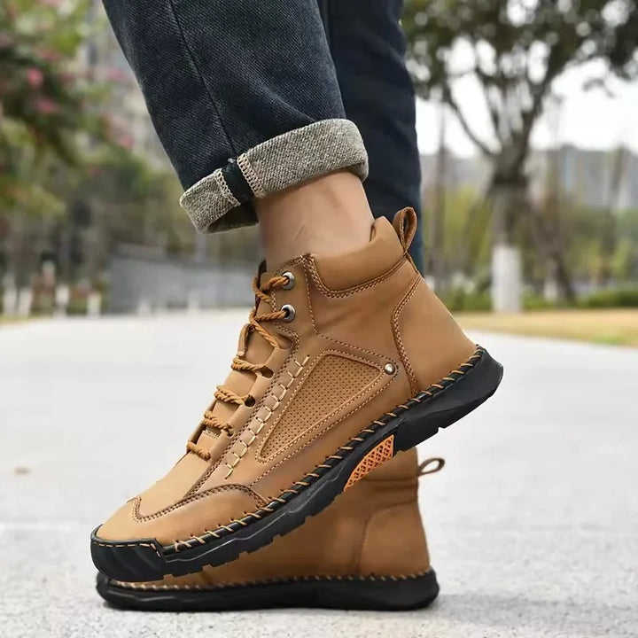 Outdoor-Inspirierter Gehschuh - Filip
