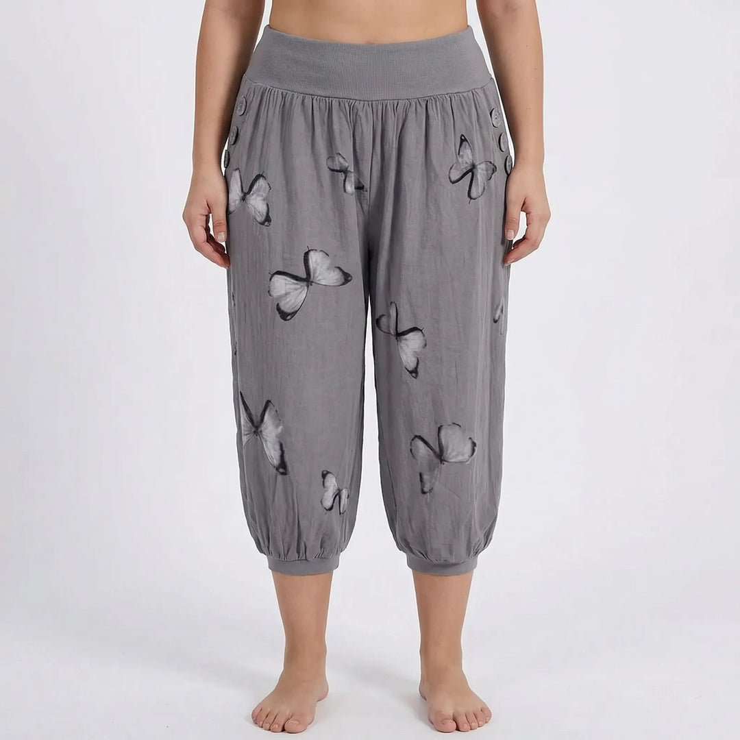 Plus Size Butterfly Print Capri Pants - Ella