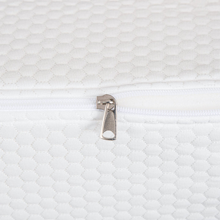 Quilted Elevated Bed Wedge Pillow - Slumbria