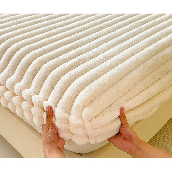 Ribbed Plush Fitted Mattress Sheet - Plushia