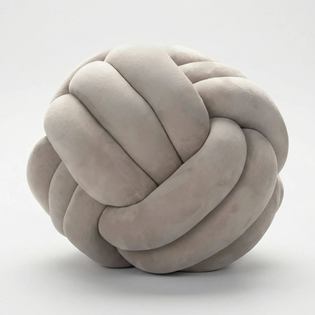 Rond Knoopkussen In Bolvorm - Plushknot