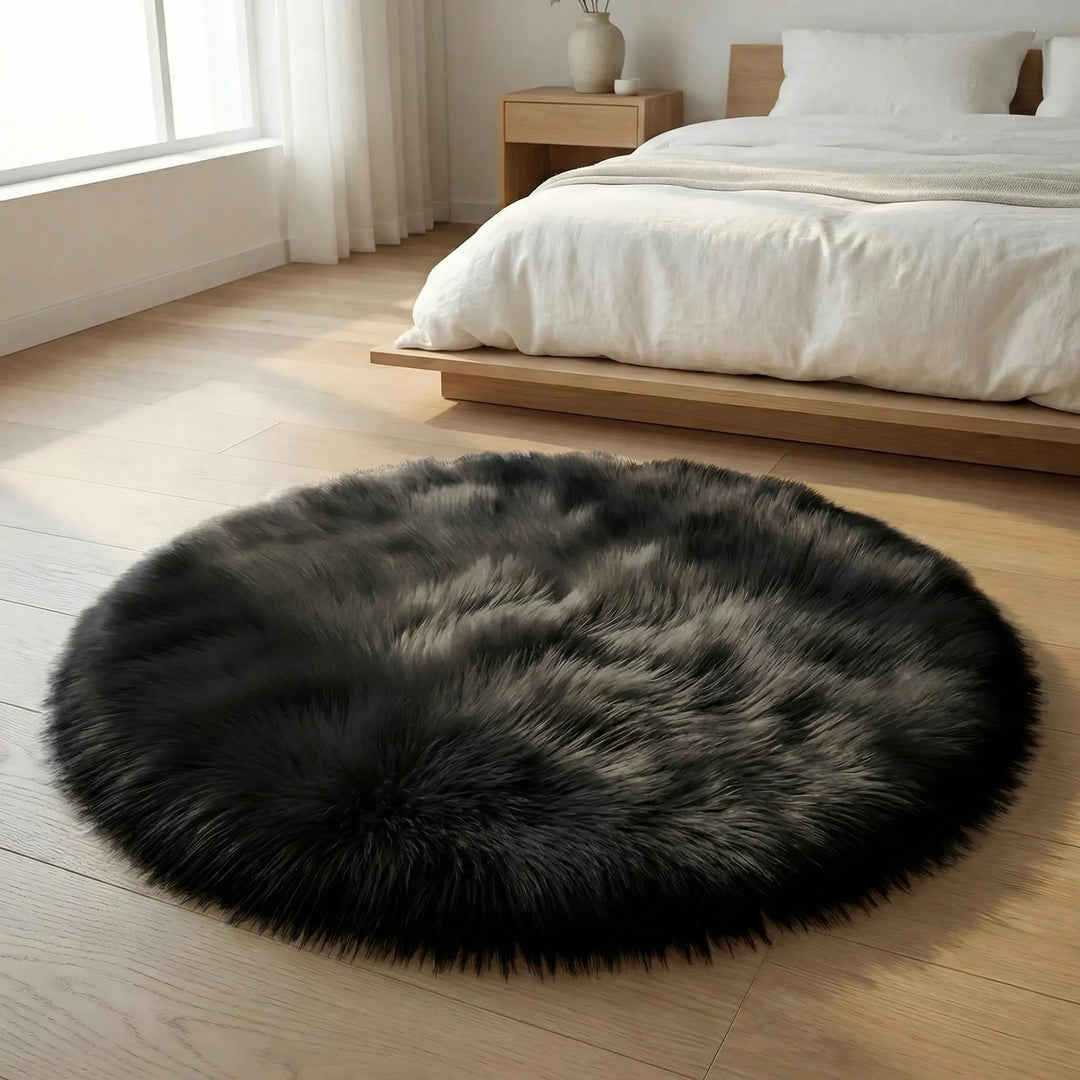Round Plush Accent Rug - Plushio