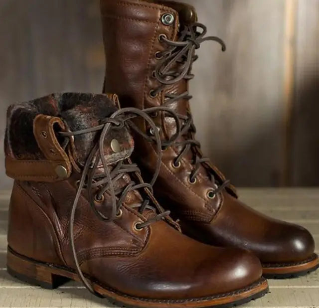 Lined women's leather boots with lacing – Alvara autumn edition