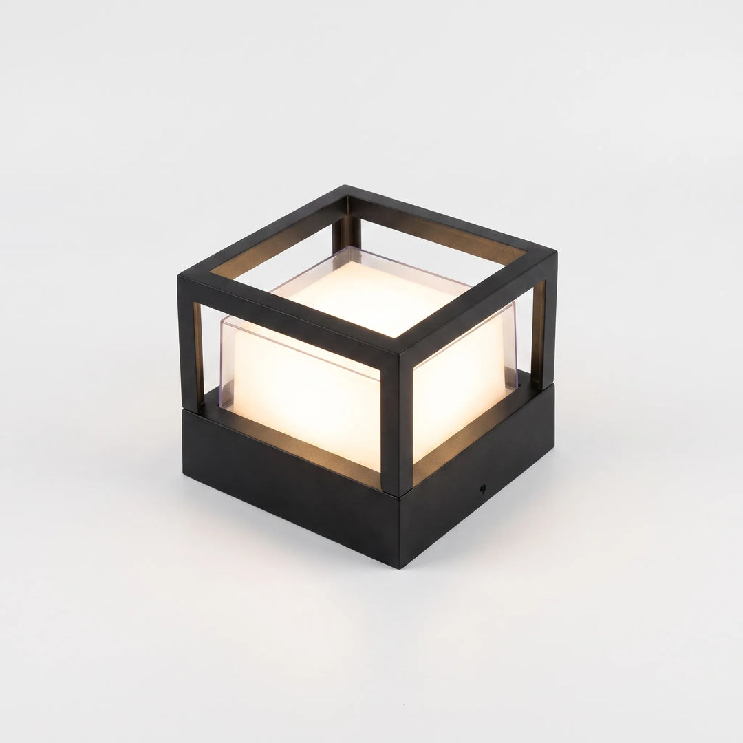 Smart Wall Light - Vesperon