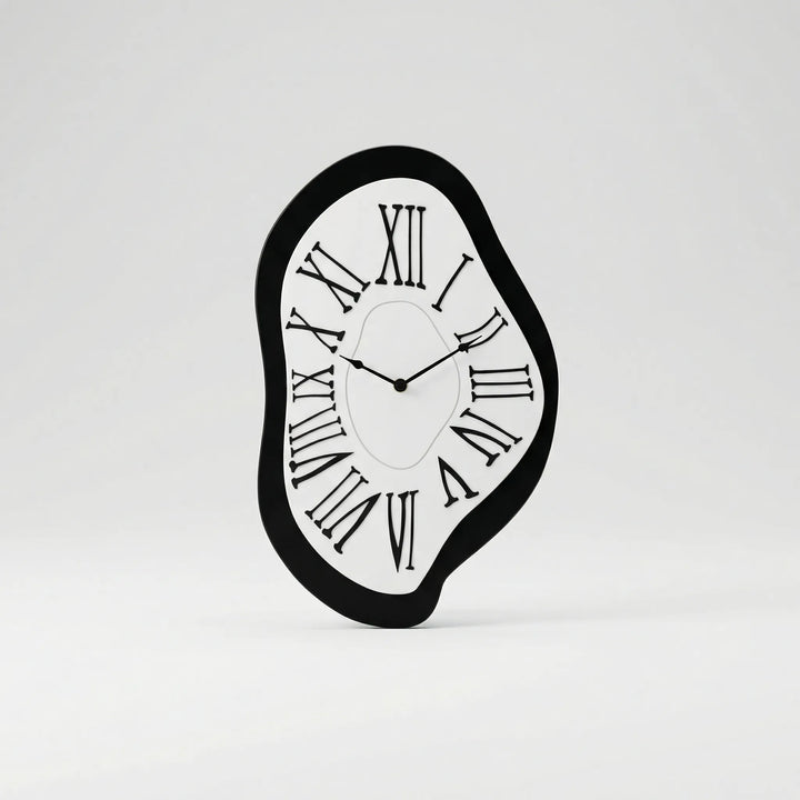 Surrealistische Wandklok Met Organische Vorm - Zeitflow