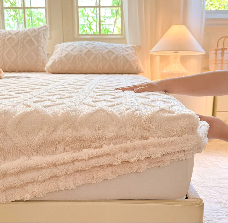 Textured Plush Fitted Sheet - Plushio