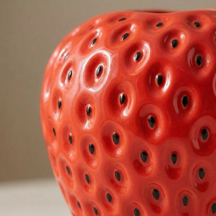 Vaas In Aardbeivorm Met Retro-Uitstraling - Strawform