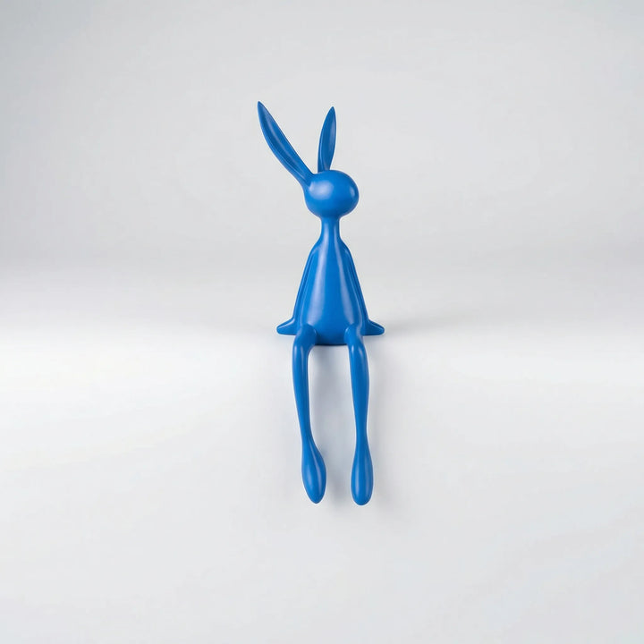 Zittend Konijnfiguur In Minimalistisch Ontwerp - Lapelo