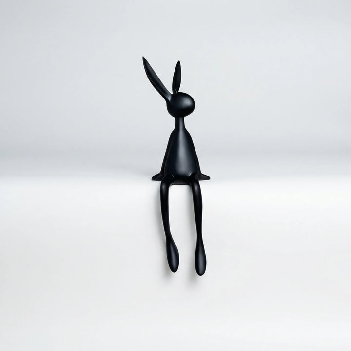 Zittend Konijnfiguur In Minimalistisch Ontwerp - Lapelo