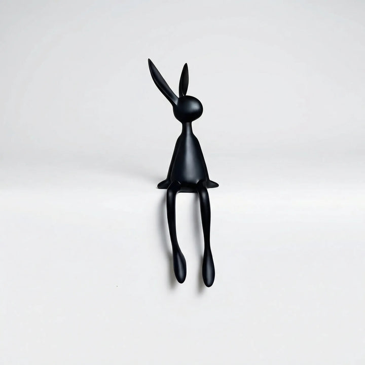 Zittend Konijnfiguur In Minimalistisch Ontwerp - Lapelo