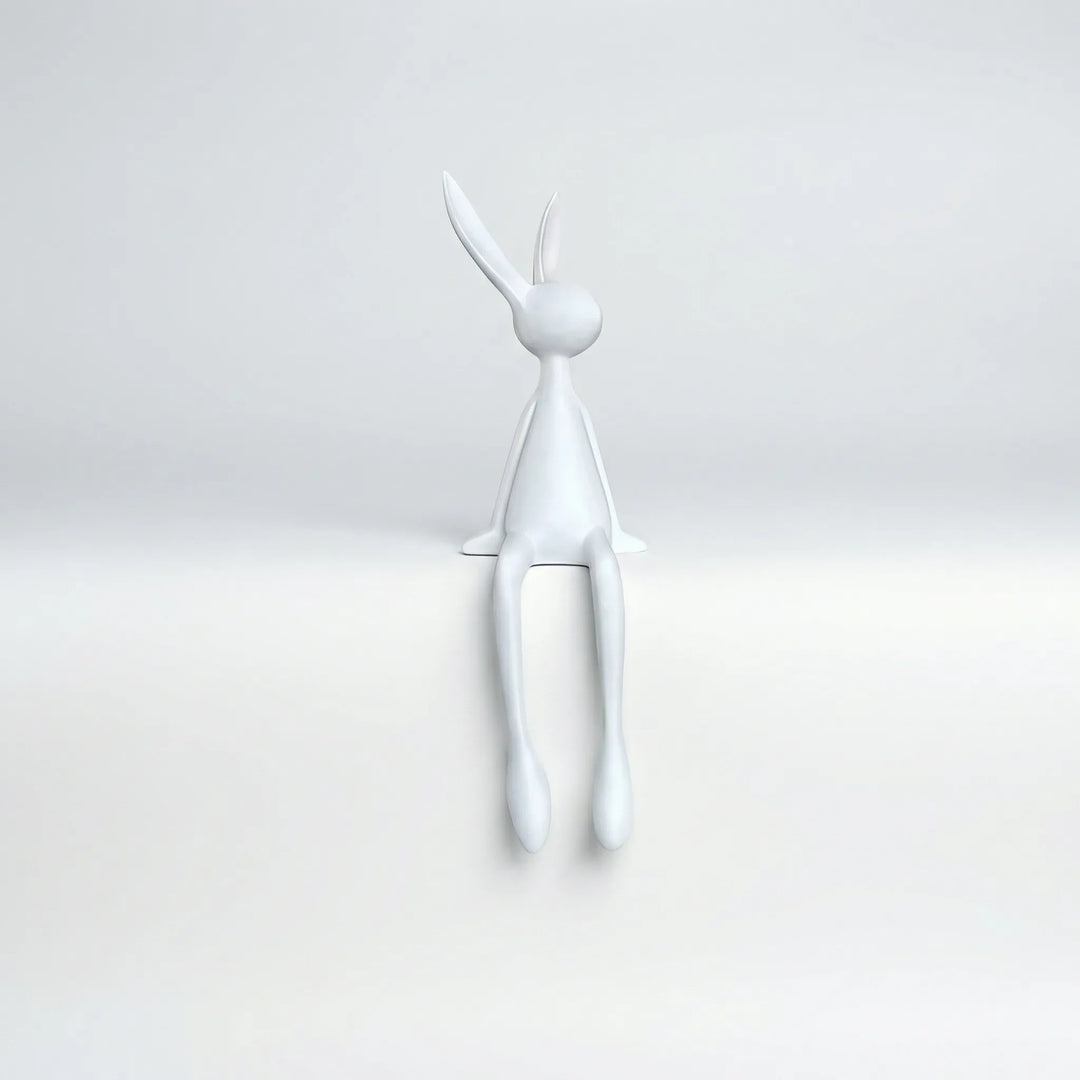 Zittend Konijnfiguur In Minimalistisch Ontwerp - Lapelo