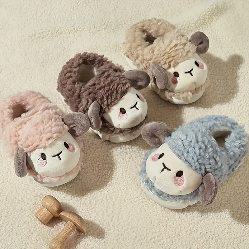 Kids Slippers with Little Sheep – WoollySteps