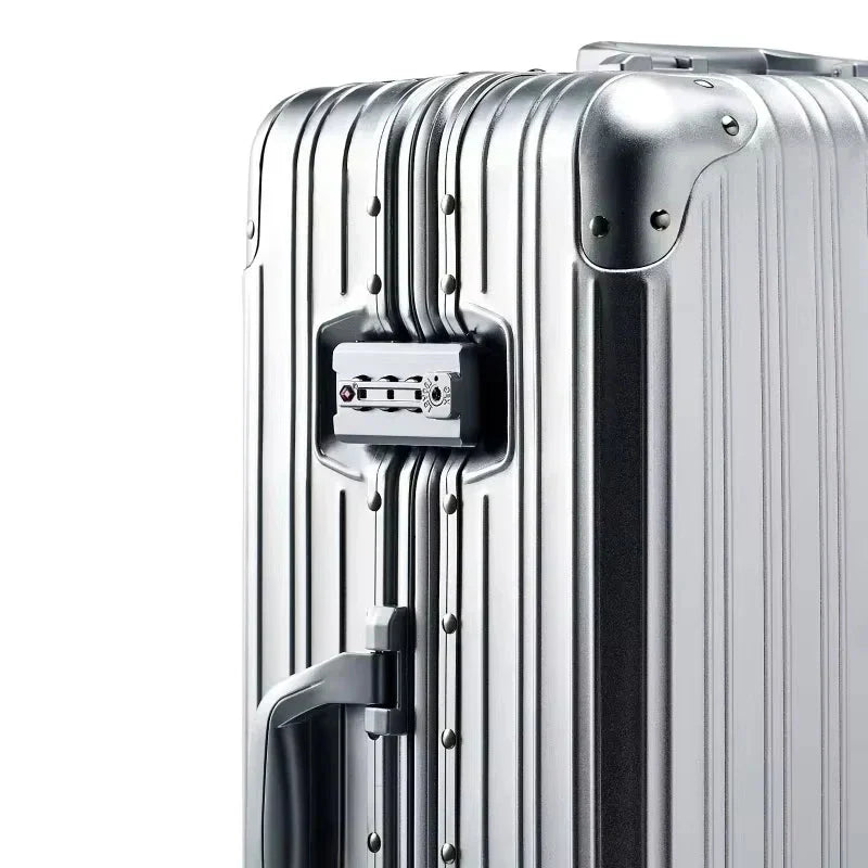 Aluminum-Magnesium business case – Berlin-Black-S (42 L)-Nora Luxe