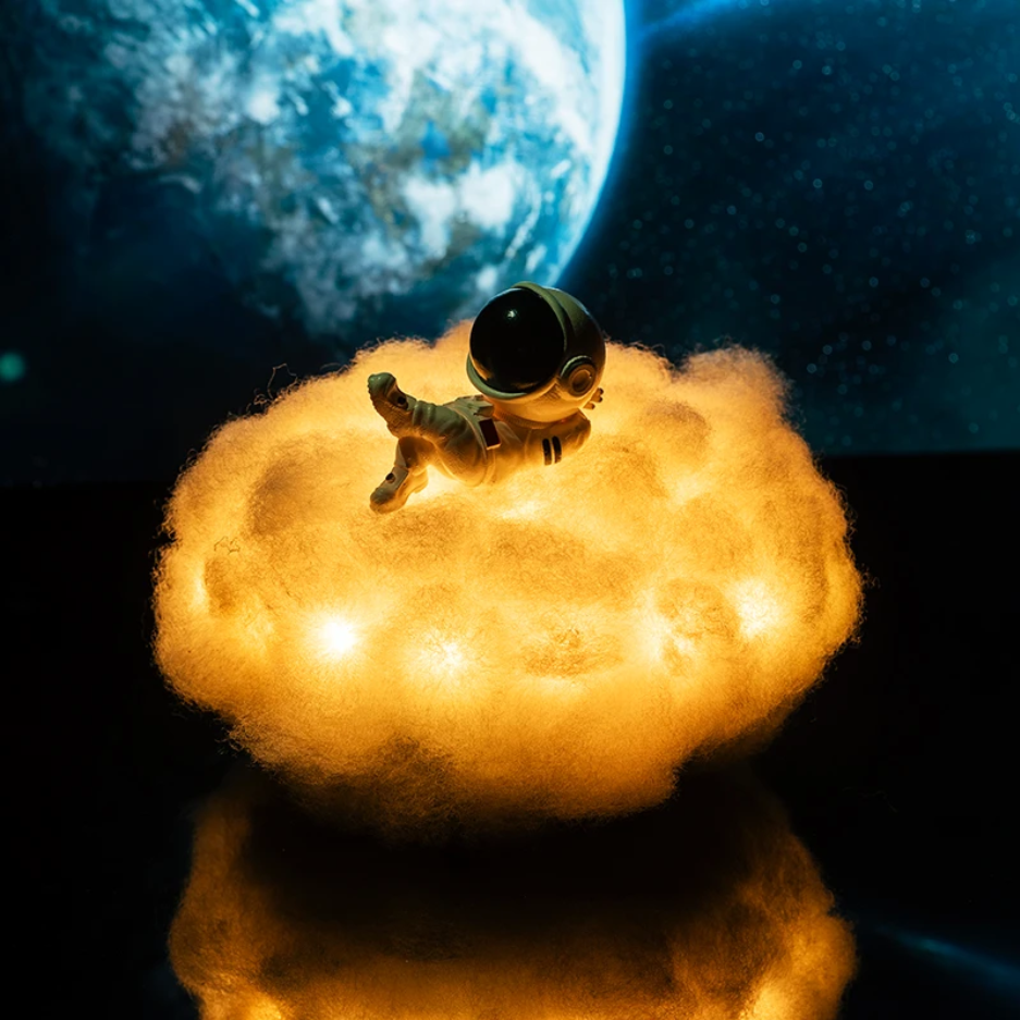 Astronaut Cloud Lamp - AstroCloud-Nora Luxe