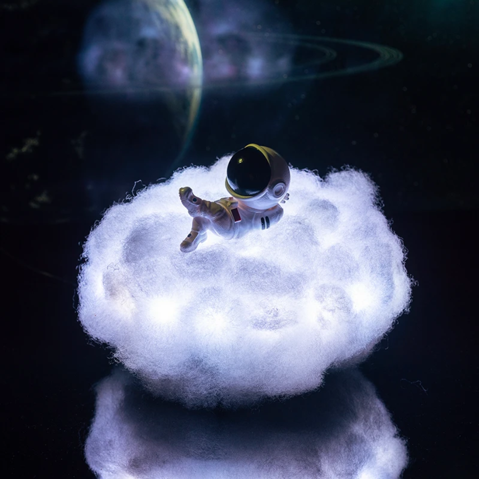 Astronaut Cloud Lamp - AstroCloud-Nora Luxe