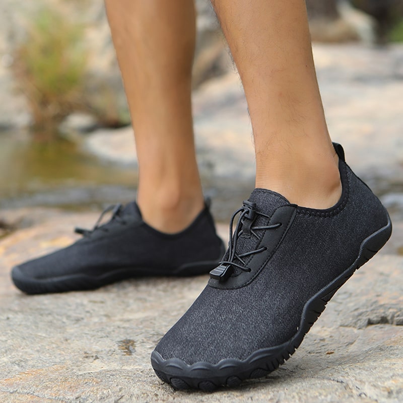 Barefoot sports shoes with non-slip sole – Leonis-Black-3-Nora Luxe