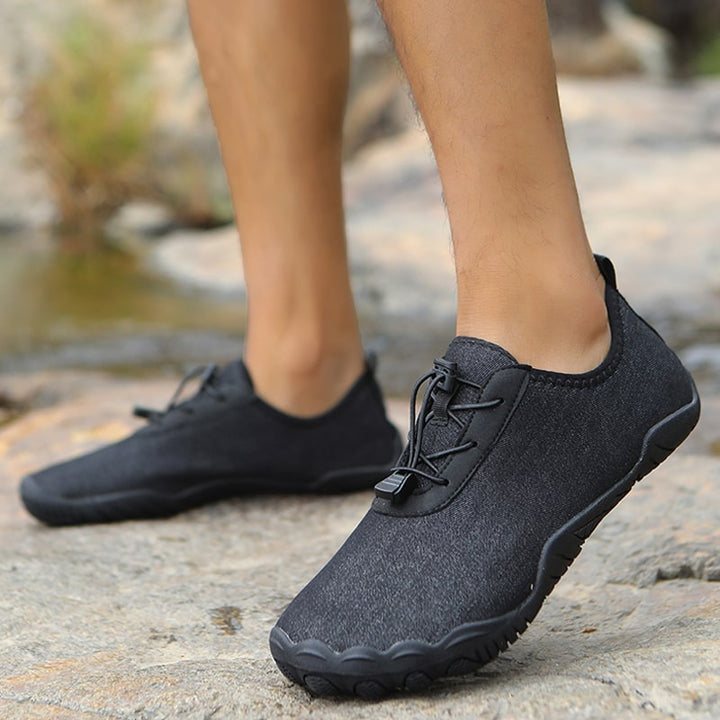 Barefoot sports shoes with non-slip sole – Leonis-Black-3-Nora Luxe