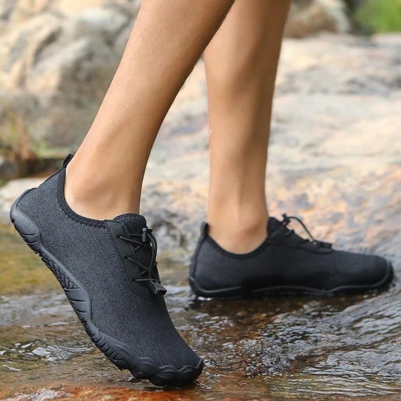 Barefoot sports shoes with non-slip sole – Leonis-Black-5.5-Nora Luxe