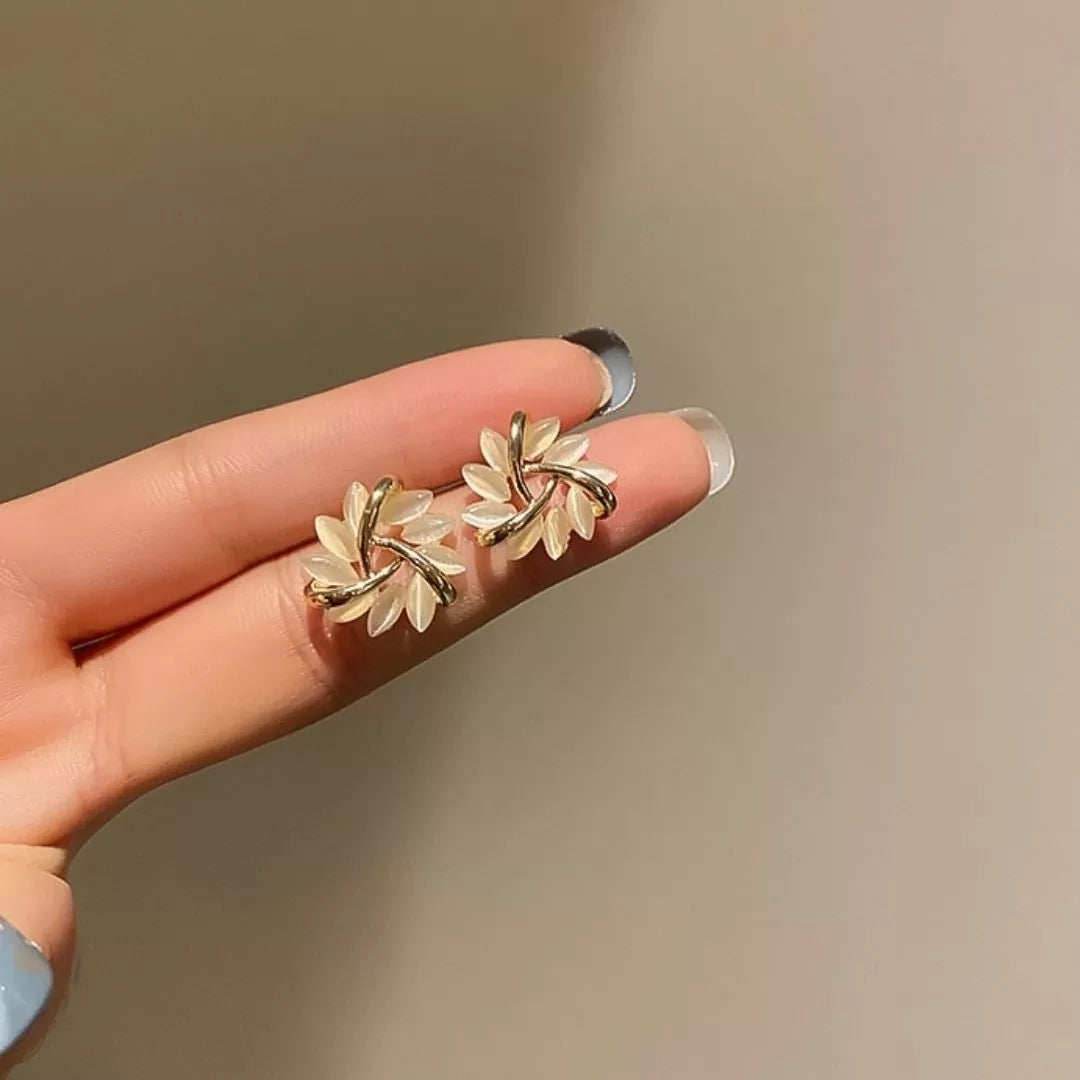 Blossom Stud Earrings - Sakura-Nora Luxe