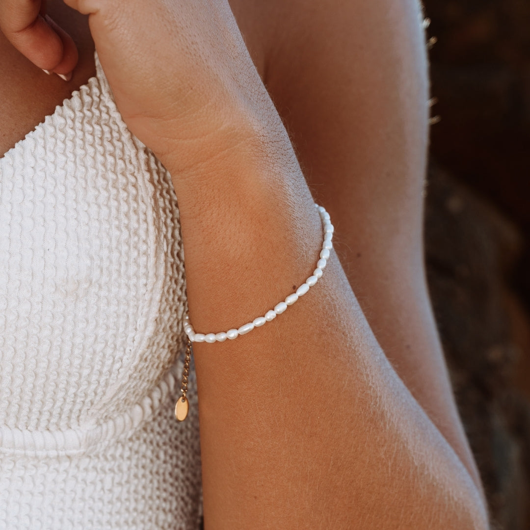 Bracelet with Freshwater Pearls - Marina-Nora Luxe