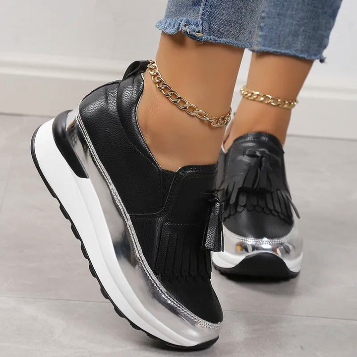 Breathable women's sneakers with timeless style – Isabella-Black-3-Nora Luxe
