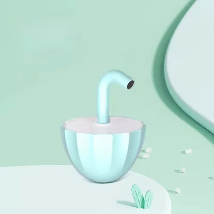 Cat toy with Laser - LaserChase-Green-Nora Luxe