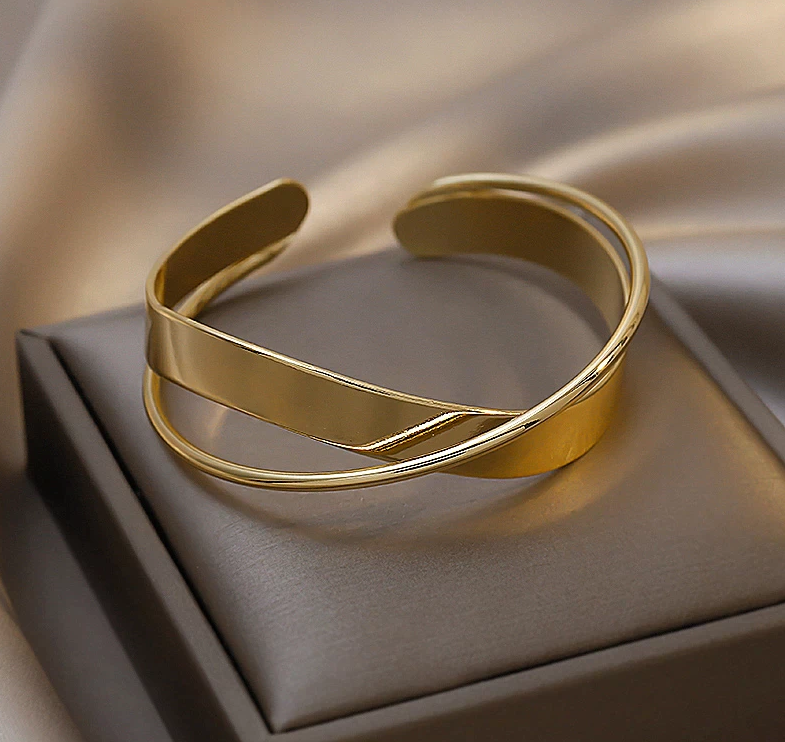 Charming European Silver Bracelet | Elegant & Versatile-925 Silver-Nora Luxe