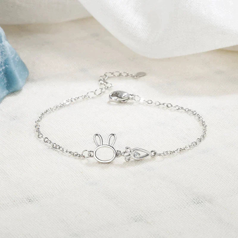CHARMING RABBIT PENDANT BRACELET-Nora Luxe