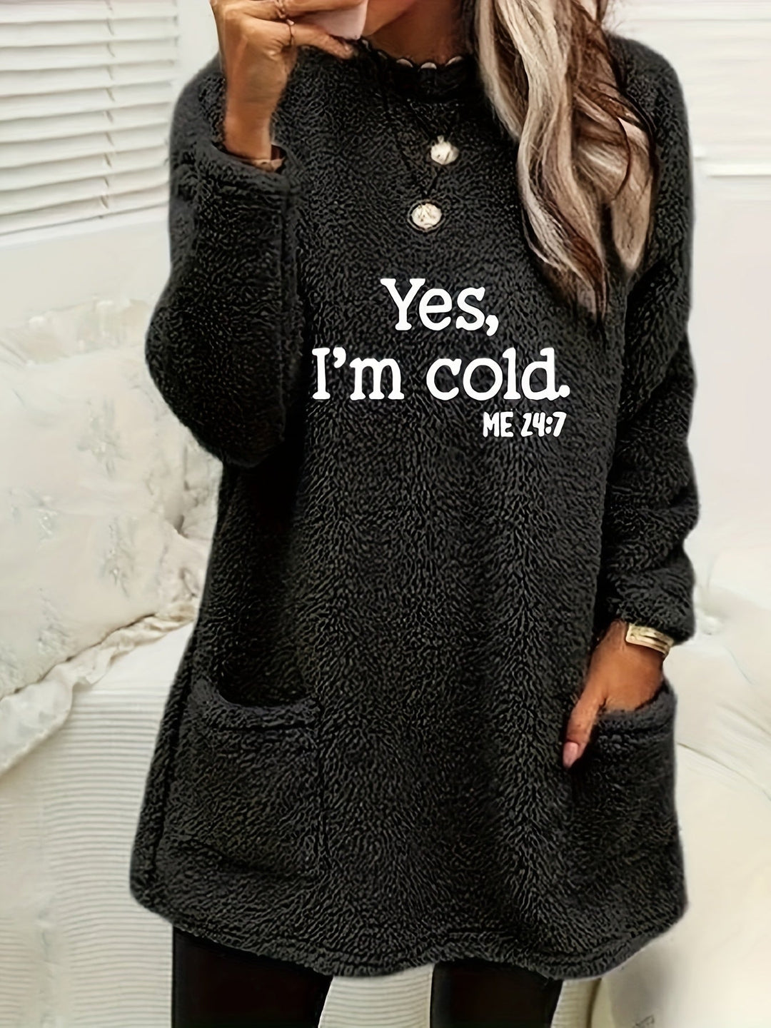Comfortable Fleece Sweatshirt with Print - Luna-Black-S-Nora Luxe